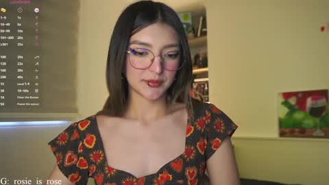Snapshot of call_me_rosie chatting on January 25, 10:07 pm   online show from January 25, 10:07 pm