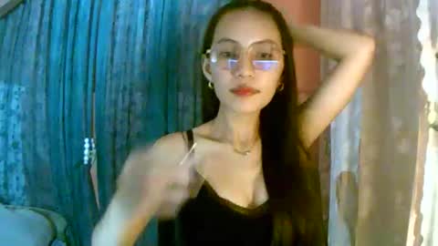 Freya online show from December 19, 7:22 am