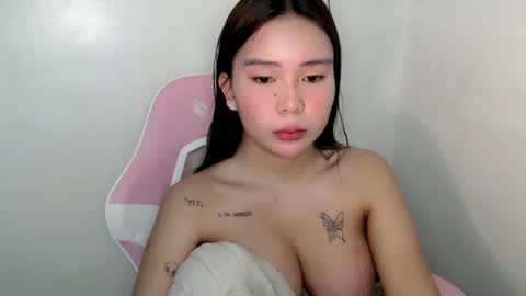 Rema online show from April 18, 12:35 am