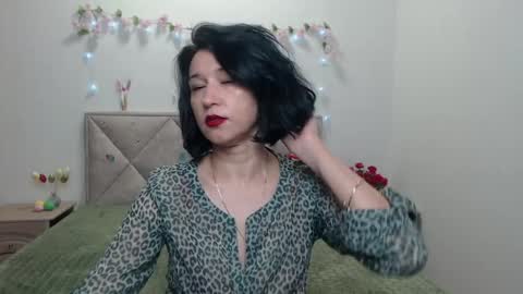 Cameronenns online show from April 3, 1:42 pm