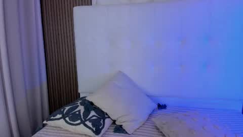 cami_adamss online show from July 7, 12:19 pm