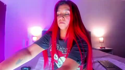 Camila online show from February 8, 6:33 am