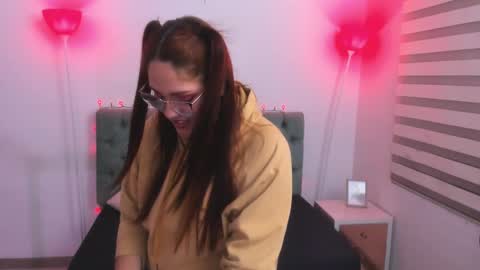 Camila Osorio online show from February 9, 3:53 am