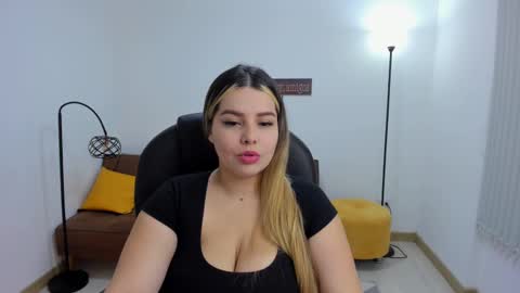 Camila online show from February 10, 4:19 am