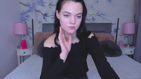 Camila online show from November 22, 11:07 pm