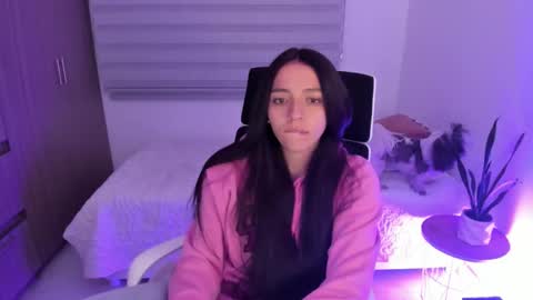  C A M I  online show from February 17, 2:33 am