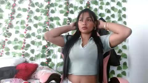 Camila online show from October 31, 7:40 pm