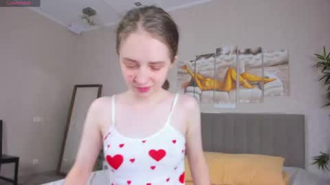 Camilla online show from April 17, 1:08 am