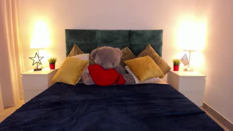 camilladreamer online show from September 28, 2:51 am