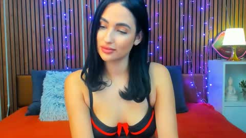 Camilla online show from November 26, 2:40 pm