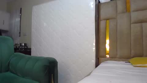 Canah online show from February 14, 6:45 am