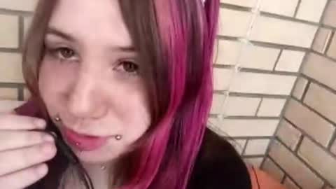 Mari online show from June 17, 5:53 am