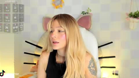 Candase online show from March 8, 4:41 am