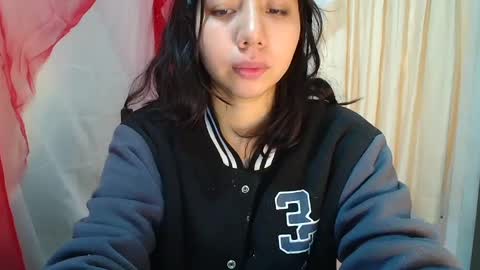 candel_23 online show from December 3, 7:33 pm