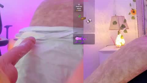 Snapshot of candiegilson__ chatting on September 15, 5:42 pm Candie  online show from September 15, 5:42 pm
