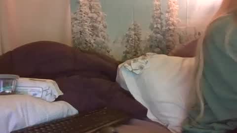 Candi online show from February 3, 3:04 am