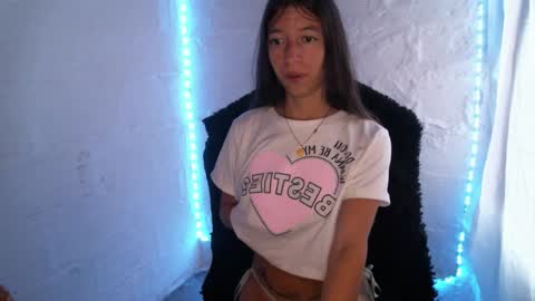 Snapshot of candy__candy__ chatting on October 31, 11:36 am elizabeth online show from October 31, 11:36 am