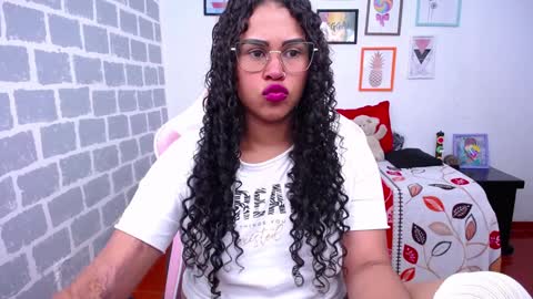 Karen online show from January 12, 8:36 pm