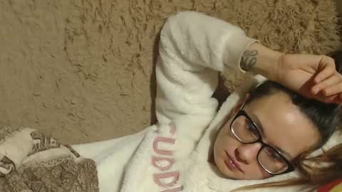 say meow and send tips  online show from January 26, 8:13 pm