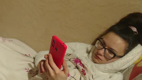 say meow and send tips  online show from March 6, 6:59 pm