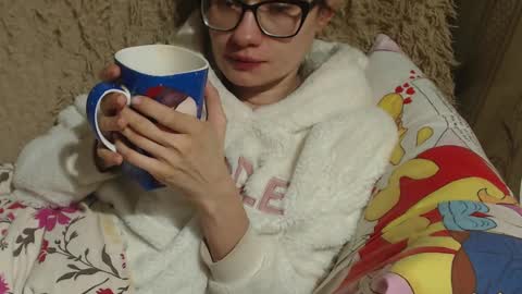 say meow and send tips  online show from February 18, 6:17 pm