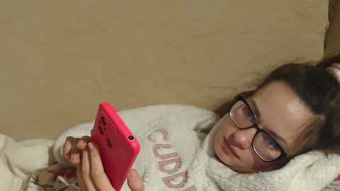 say meow and send tip  online show from March 8, 7:07 pm