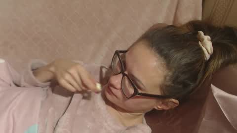 say meow and send tip  online show from December 14, 12:27 am