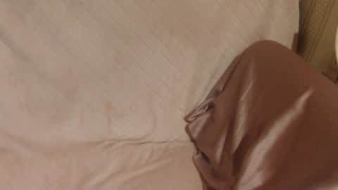 say meow and send tip  online show from April 9, 8:25 pm