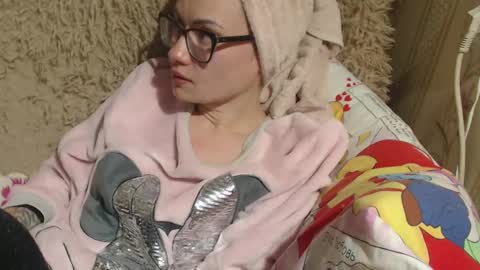 say meow and send tip  online show from February 19, 9:03 pm