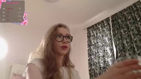 candyliciousss online show from February 20, 6:26 am