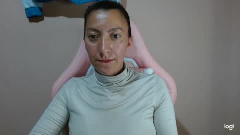 candymilfff online show from March 6, 10:16 pm