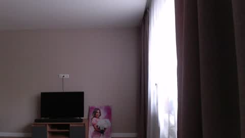 candymini online show from January 25, 8:53 am