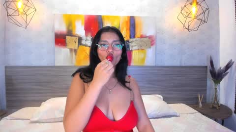 Candys Victoria online show from February 6, 10:43 pm