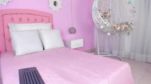 cannelasmith online show from October 2, 10:26 pm