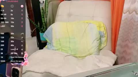 LILI online show from July 25, 1:34 am