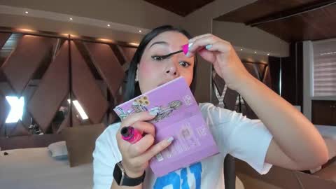 Carina online show from October 15, 12:19 pm