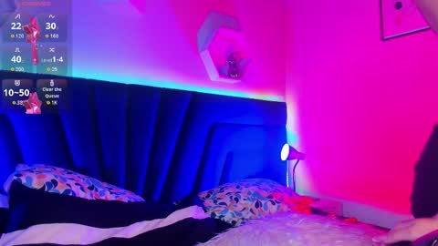 Snapshot of carla_rosee chatting on October 14, 5:43 am carla online show from October 14, 5:43 am