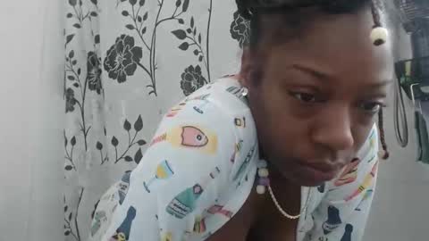 Carlie online show from November 24, 7:49 pm