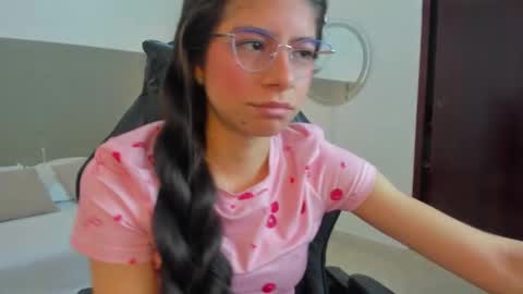 C A R L I N A online show from December 17, 12:31 pm