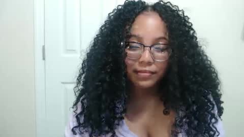 CARAMEL xoxo online show from September 8, 11:48 pm