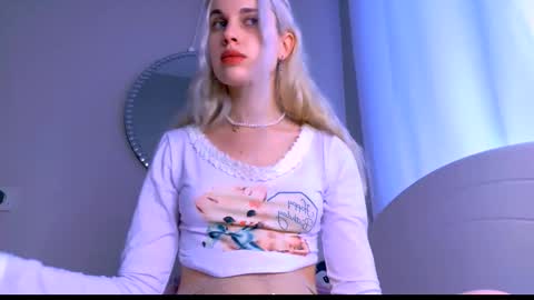 carmen__crybaby online show from September 16, 12:35 pm