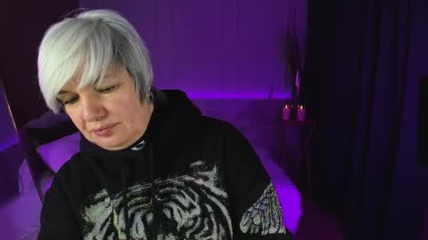 Carmen online show from February 1, 8:47 pm