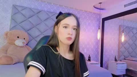 caro_adams1 online show from November 20, 1:01 pm