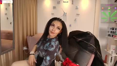 Caro Fisher online show from November 11, 12:35 pm