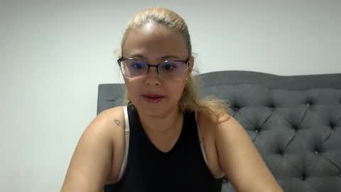 carolay02 online show from November 4, 1:54 am