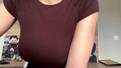 Lisa online show from March 26, 9:11 am