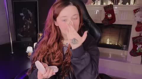 Mira online show from December 4, 1:02 pm