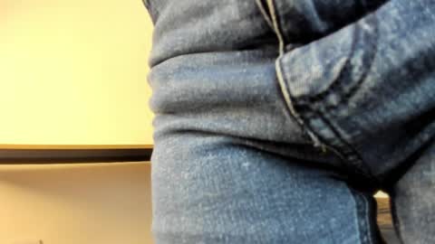  Caroline  online show from April 13, 11:33 am