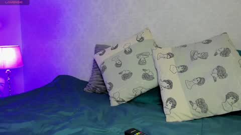  Caroline  online show from March 6, 11:36 am