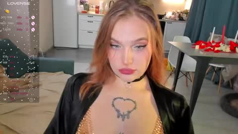 Caro online show from December 25, 11:53 pm